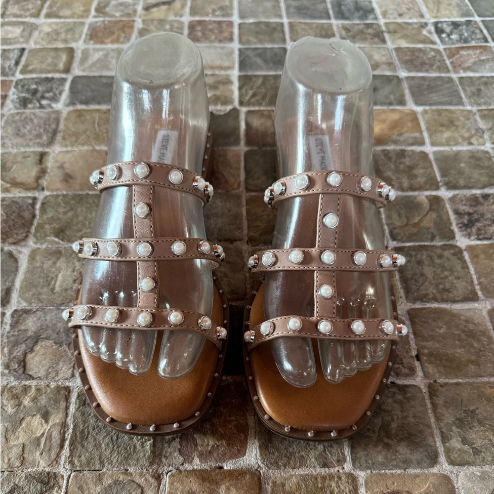 Steve Madden Tan Pearl-Studded Sandals - Picture 4 of 10